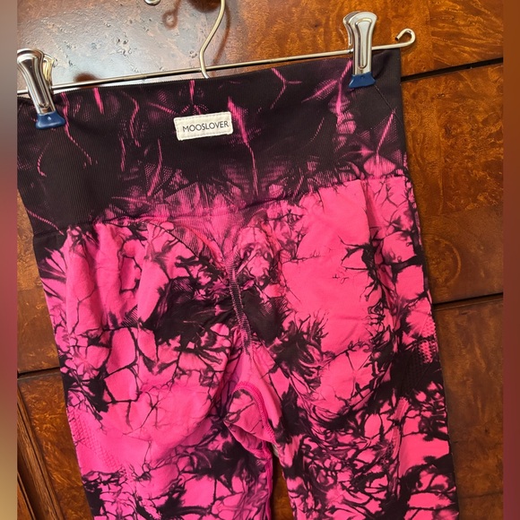 Mooslover - Picture 2 of 3